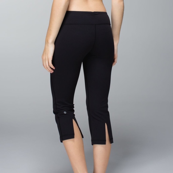 Lululemon Gather and Crow Cropped Legging sz 6 - Picture 9 of 10